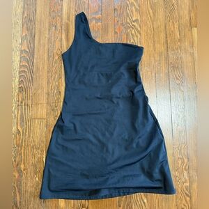 Girlfriend Collective Bianca One-Shoulder Dress